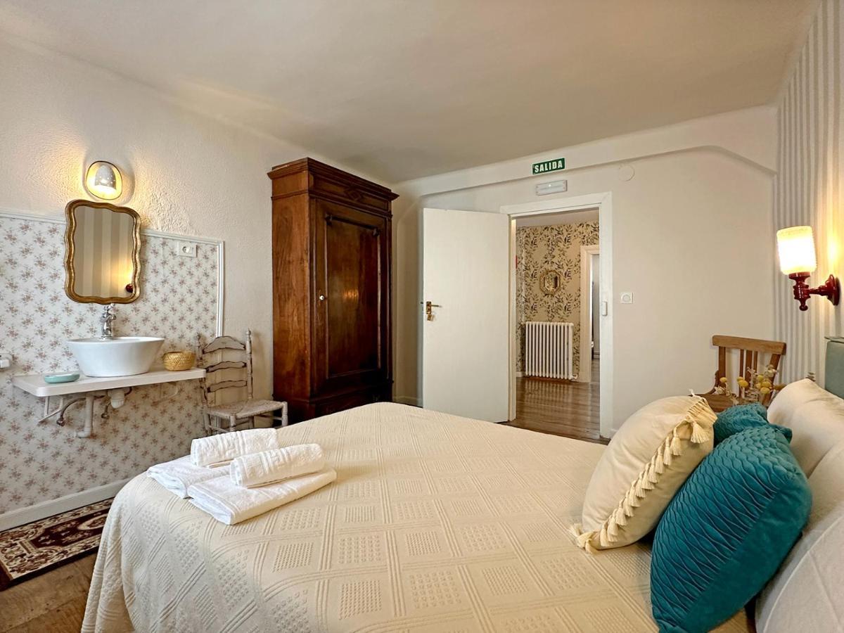 Etxeale Hotel Valcarlos Exterior photo