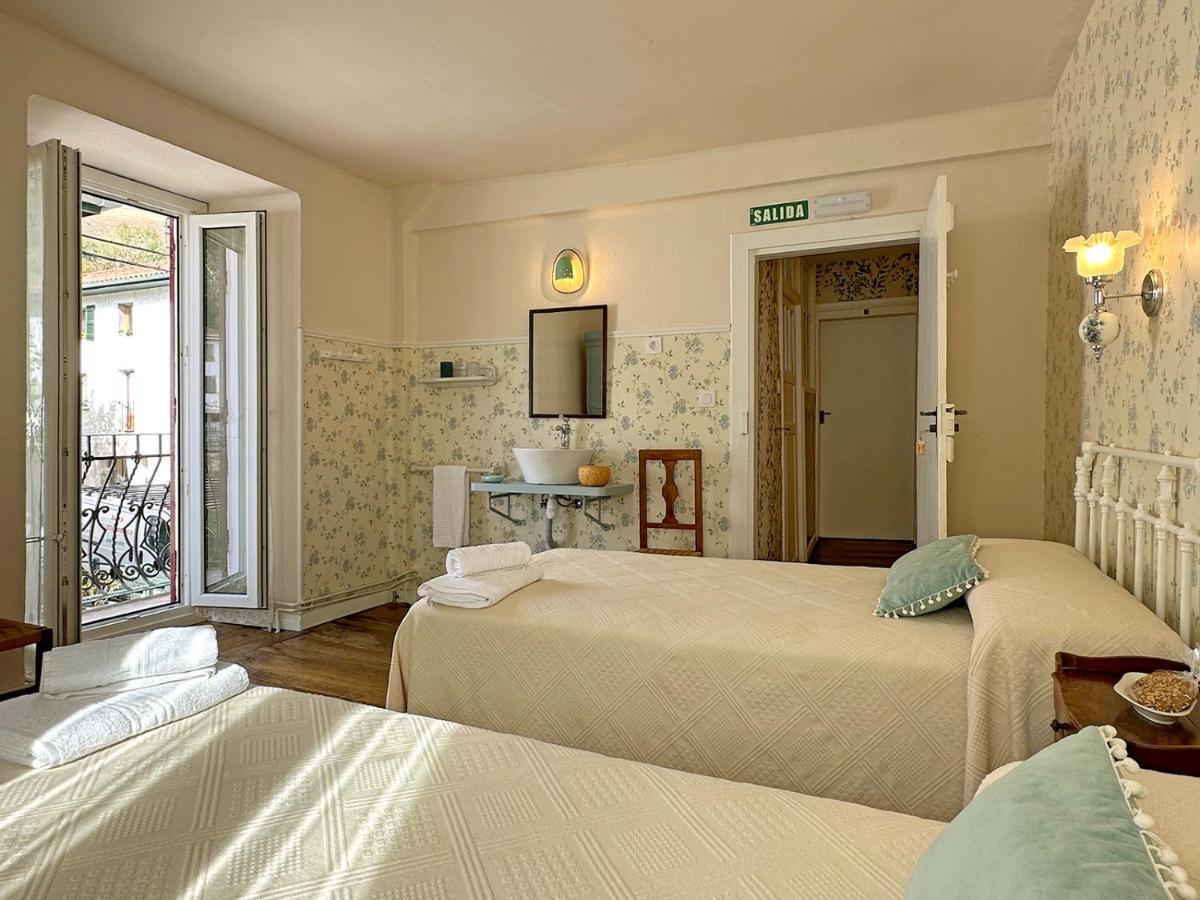 Etxeale Hotel Valcarlos Exterior photo